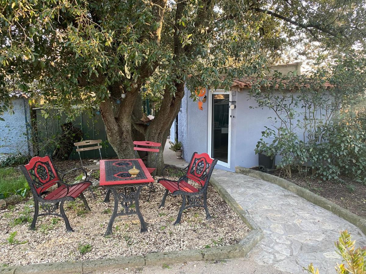 Studio Havre De Paix Au Pont Du Gard Piscine Et Jacuzzi Chez Valerie Payre Vers Pont du Gard Exterior photo